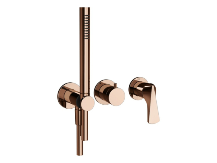 На изображении товар Смеситель для душа Gessi Ventaglio, встраиваемый, настенный, на 2 выхода, с ручным душем и переключателем, внешние части, цвет Copper PVD от официального представителя в Москве