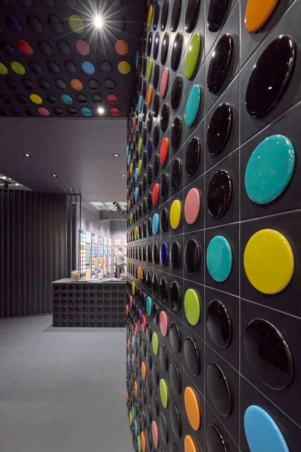 Плитка Tonalite Cerchio, керамическая, 15×15 см, керамический круг 10 см, цвет чёрный, глянцевый - изображение 5