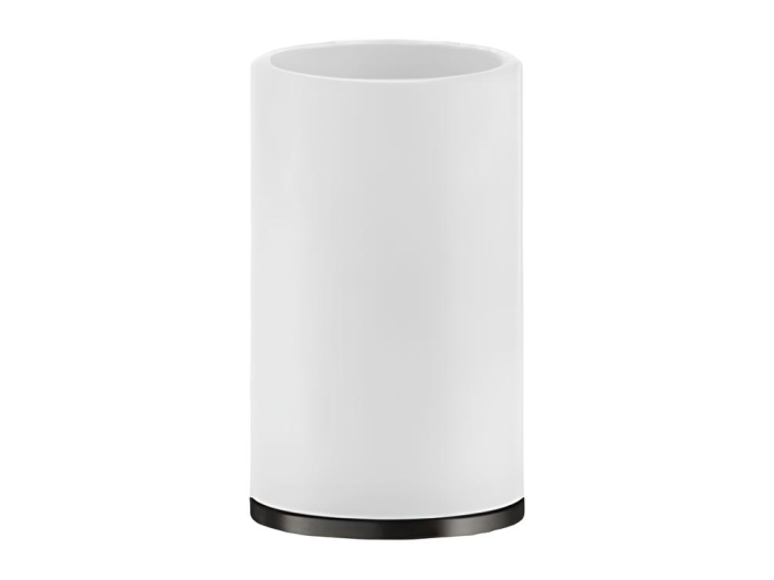 На изображении товар Cтакан Gessi Inciso,⌀75х127 мм, настольный, цвет White/Matte Black от официального представителя в Москве