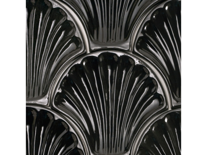 На изображении товар Sartoria Керамическая плитка Artigiana Le Conchiglie 10 Nero Glossy 15x15.5 от официального представителя в Москве