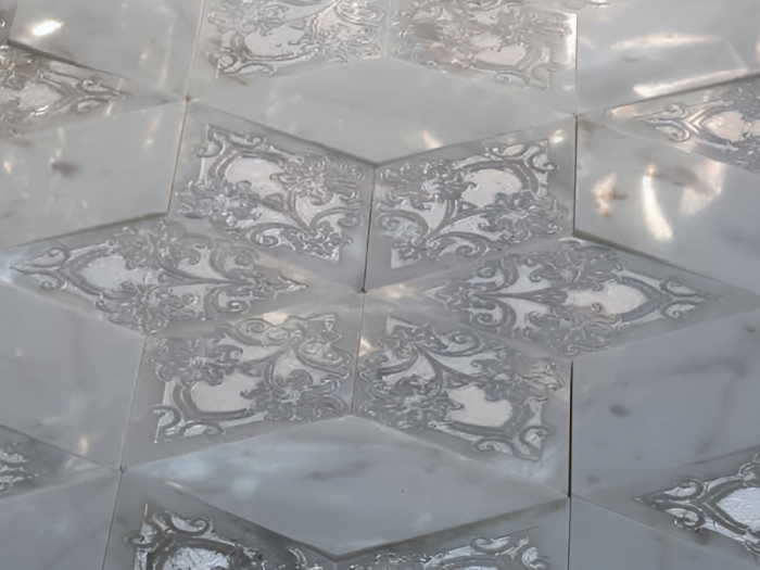 На изображении товар Akros Venezia Камень Dogma Classic Phorma T3D Bianco Carrara Silver от официального представителя в Москве