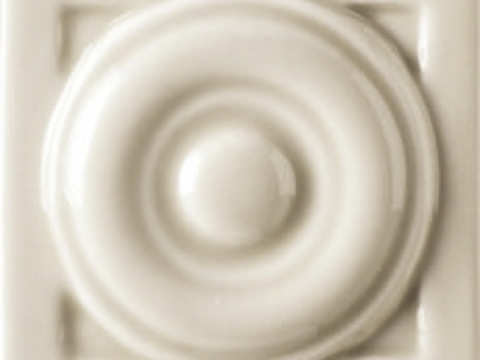 На изображении товар CERAMICHE GRAZIA Вставка NEW CLASSIC URBE TOZZETTO 6X6 BEACH от официального представителя в Москве