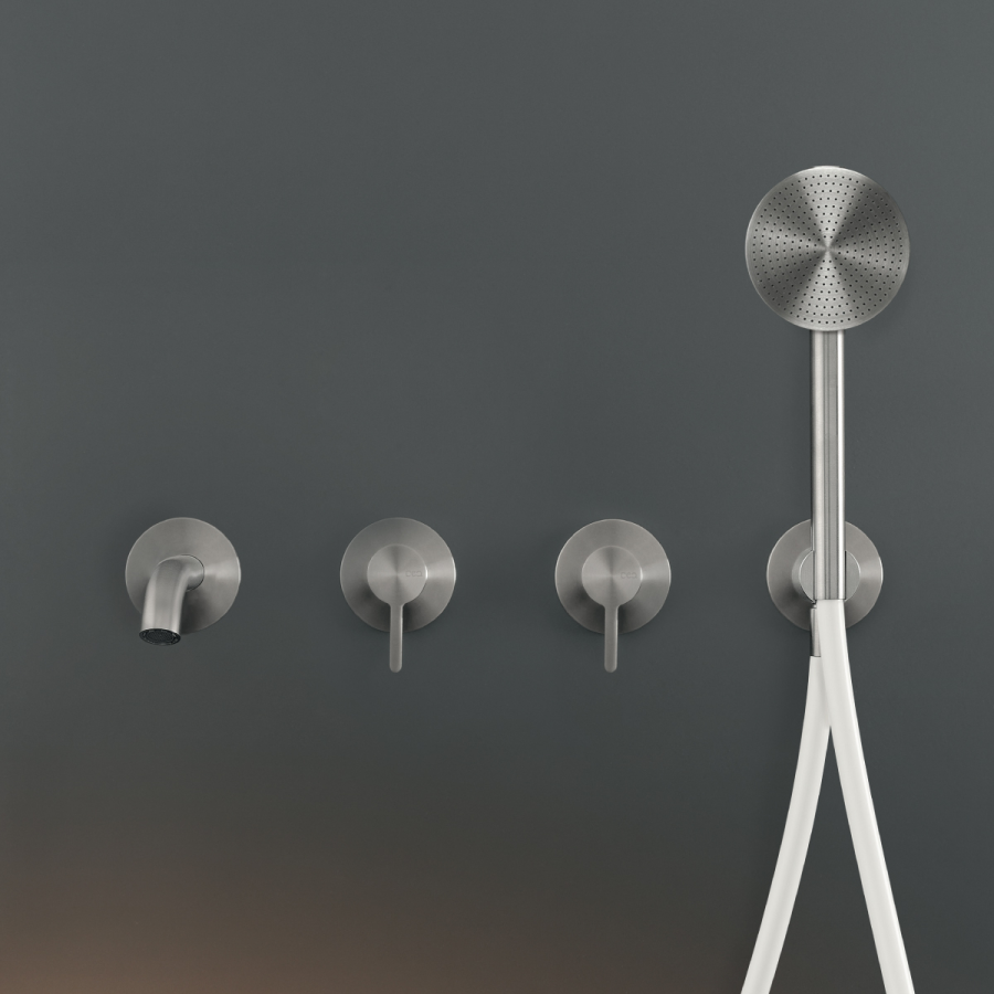 Смеситель для ванны Cea Design Innovo, настенный, на 4 отверстия, 2 смесителя с изливом и ручным душем Ø 80 мм, шланг в цвете Black, внешняя часть, цвет Black Diamond Satin - изображение 1