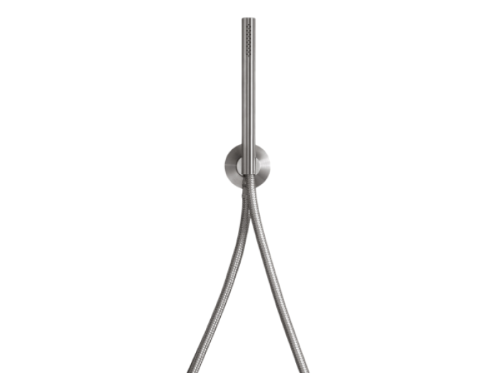 На изображении товар Ручной душ CeaDesign Free Ideas, цилиндрический Ø18x200h мм, с настенным держателем и подключением к воде, шланг в стальной оплётке, сталь, цвет полированная нержавеющая сталь от официального представителя в Москве