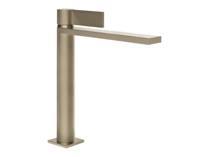 На изображении товар Смеситель для раковины Gessi Inverso, однорычажный, с донным клапаном и соединительными шлангами, Н-251 мм, цвет Finox Brushed Nickel от официального представителя в Москве