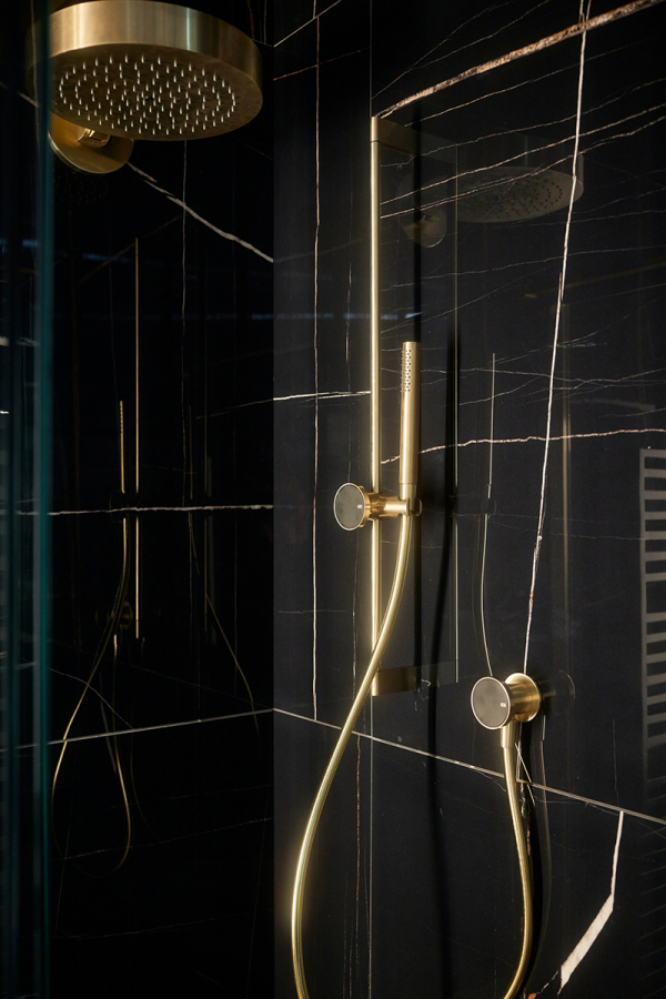 Душевой гарнитур Gessi Origini, штанга, лейка, шланг, шланговое подсоединение, цвет Finox Brushed Nickel - изображение 1