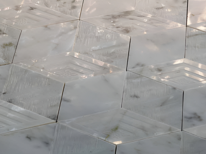 На изображении товар Akros Venezia Камень Dogma Classic Qubho LN3D Bianco Carrara от официального представителя в Москве