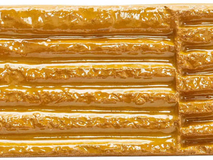 На изображении товар Mutina Керамическая плитка Chamotte Quadra Ocra 7,5x21,3 от официального представителя в Москве