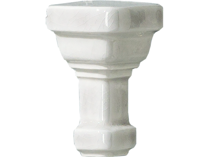 На изображении товар CERAMICHE GRAZIA Угловой элемент ESSENZE ANGOLO ESTERNO PARETE CAPITELLO ARGENTO CRAQUELE от официального представителя в Москве