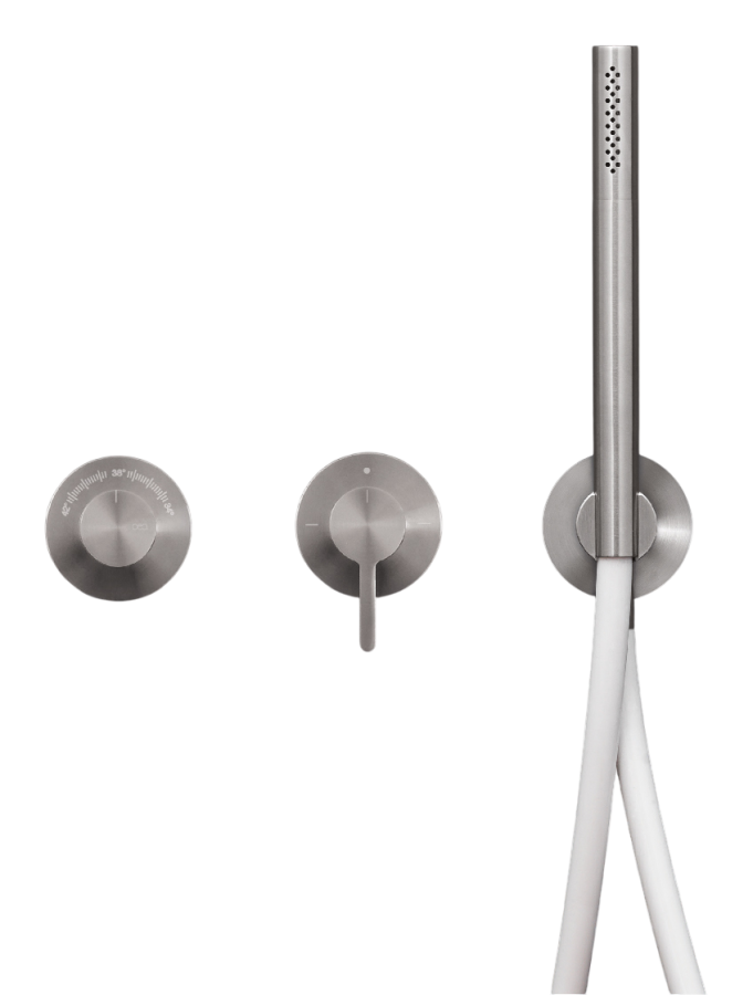 Термостат CEA Design Innovo, настенный, на 3 отверстия, ручной душ  Ø 18 мм, шланг в цвете White, внешняя часть, цвет сатинированная сталь